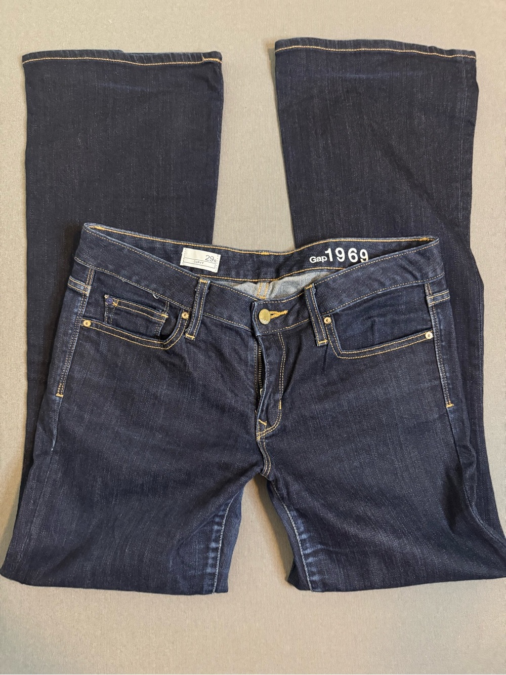 GAP 1969 Women's Curvy Flare Jeans | Dark Wash Denim | Size 29 Short (29S)